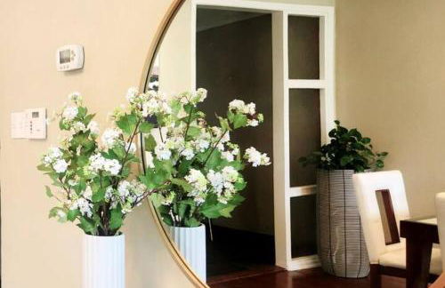 A Rare find - Bright, Warm, Charming Central Austin Home - Photo 27