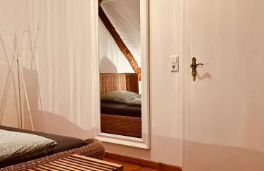 b e d & a g e d e s i g n -medium- wunderschönes Zimmer mit Bad - Rechnungserstellung für Geschäftsreisende & Firmen - Foto 2