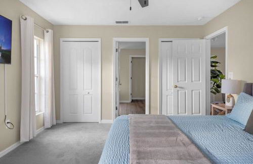 New Listing Pool and Game Room 4BR - Foto 26