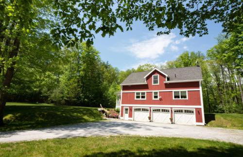Berkshire Vacation Rentals: Peaceful Post and Beam Loft Sleeps 9 - Foto 39