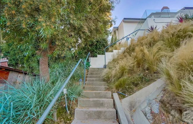 Troy Dr - Sleek & Modern Hollywood Hills Home With Stunning Views - Foto 72