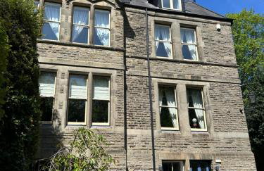 Ashleigh Buxton - Foto 6