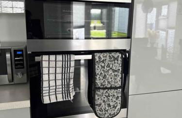 The Grand 4-Bed Ebbsfleet Home - Big Garden & Parking Space, Near Bluewater - Foto 22