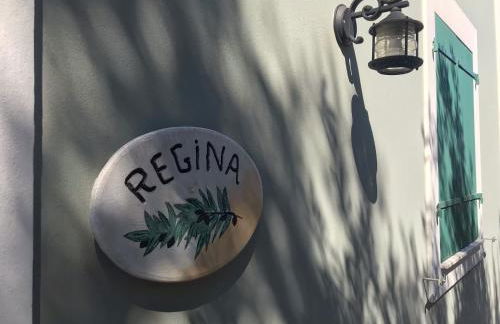 Regina Villa - Photo 33