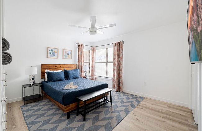 The Oak King Bed Huge Backyard - Foto 31