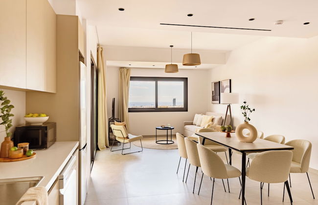 Sanders Eduardovich Limassol - Foto 41