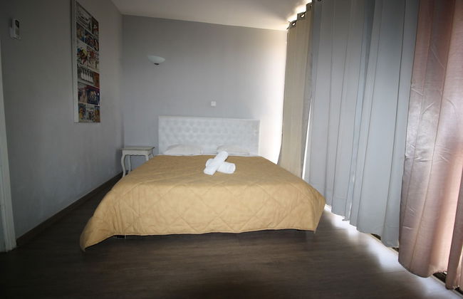 Rich Luxury Suites - Photo 7