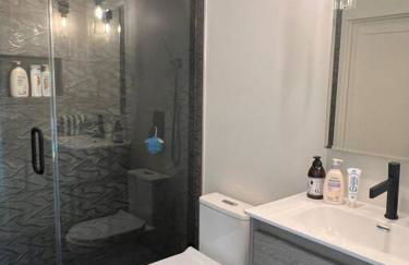 The Arts House - Private and Gated Home in Silver Lake with Pool & Views - Photo 31