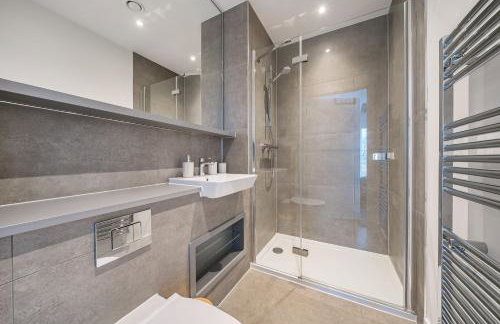 Peaceful and stylish apartment near Cambridge with parking - Foto 7