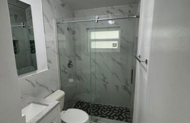 Cozy 2BR Home Near the Beach in Ft. Lauderdale. - Foto 2