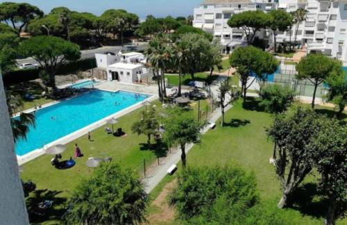 Urbanización Pinares del Portil Bajo en primera línea de Playa - Foto 4