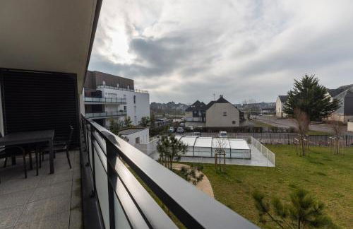 Riviera - T3 avec piscine partagée et parking - Foto 10