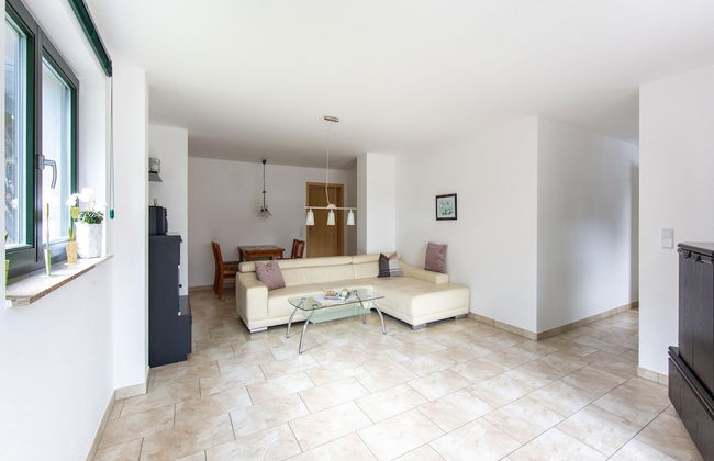 Spacious Semi-detached House With Wood Stove Located Directly on the Rennsteig - Photo 57