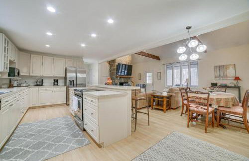 Peaceful Cavendish Retreat with Hot Tub and Fireplace! - Foto 9