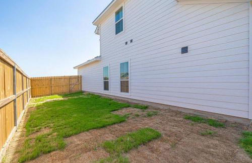 Gorgeous, Brand New 3 Bedrooms Home- Built 2024, Near SeaWorld & Lackland AFB - Foto 40