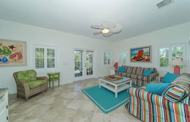 Footprints in the Sand managed by Beach Retreats - Photo 12