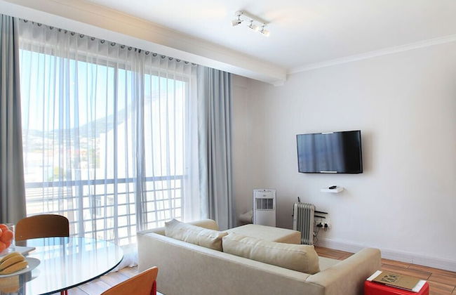 Urban Oasis at The Square - Photo 39