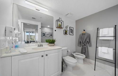 Waterfront Luxury 2-Bedroom Condo Sunny Isles Beach - Foto 12