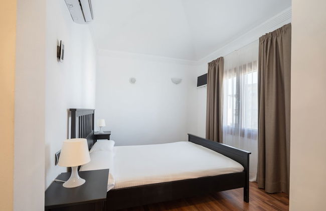 Camelot ​Holiday Homes by LIVVO - Foto 4