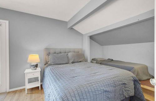 Luxe 4BR Vegas Retreat Pool, Games and BBQ - Foto 8