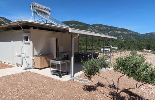 Robinson olive tree huts - Photo 24