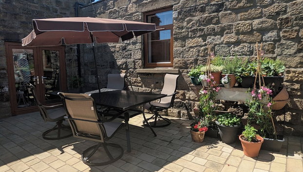 Cozy Cottage Close to Haworth Sleeps 2 With Garden - Foto 2, Imagen principal