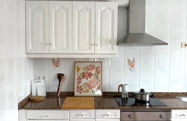 Piso con terraza y garaje a un Paso de la Playa de Tapia - Foto 6