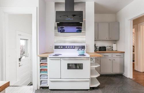 Stylish 3br Cozy Home 10min Drive from ND! - Foto 19