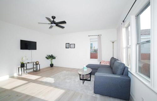 Fully Furnished 1-Bedroom - Foto 9