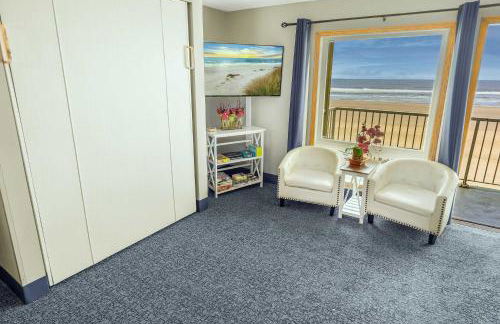 Oceanfront Suite - Sleeps Six - Pool & Hot Tub - Foto 19