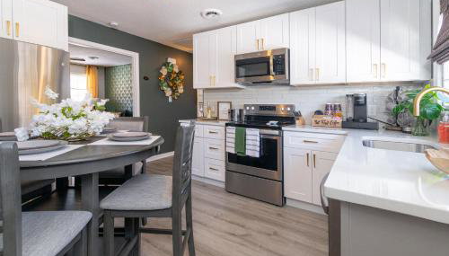 Family friendly & 5-mins to downtown Graham - Foto 4