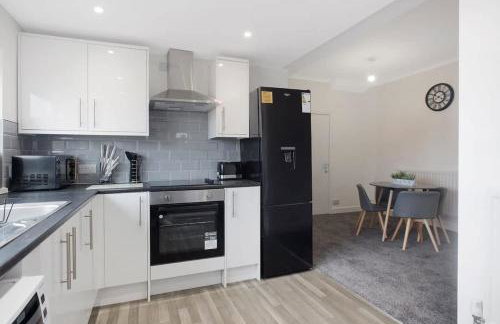 Spacious Living Room & Modern Comforts, Sleeps 4 - Foto 18