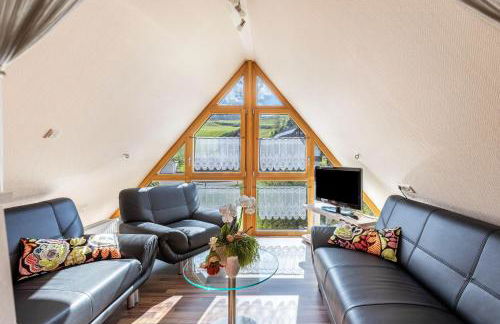 Dachspitz - junges Wohnen - Foto 1