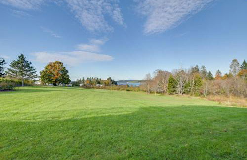 Maine Retreat with Ocean Views, Walk to Downtown! - Photo 3