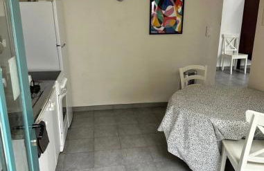 Petite maison calme dans un jardin - Foto 2