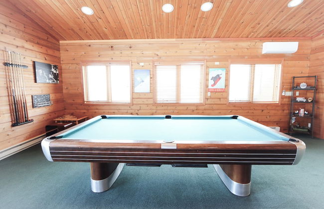 Lookout Lodge An Extraordinary Escape for 10! - Photo 42