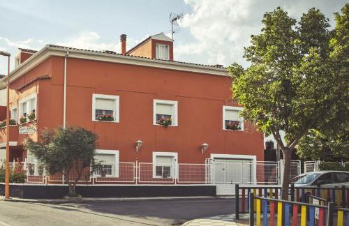 CASA RURAL EL SAUCE. A 2,5 KM DE CUENCA CAPITAL - Foto 1