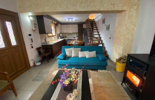 ''The Stone'' - Photo 8