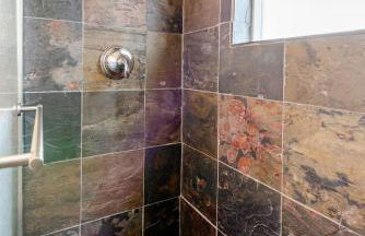 4 Bedrooms and 5 Beds with Game Room Only 5 min Drive to College and Perfect for Family's - Foto 35