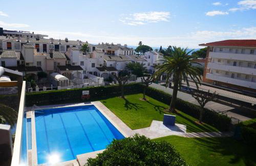 50 m de la plage! Proche du centre ville! Piscine! Vue sur mer et montagnes! Wifi! 2 vélos à disposition! - Photo 15