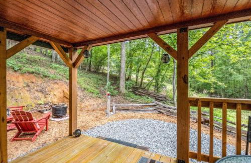 Romantic King-Bed Couples Cabin Lake Lure - Foto 12