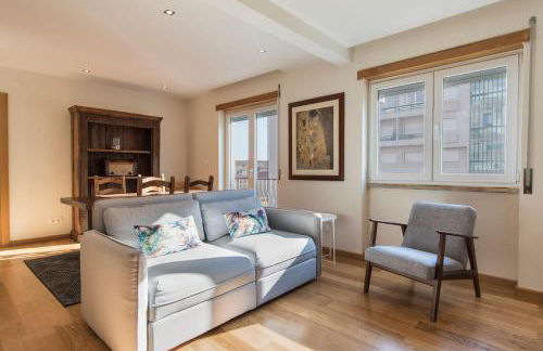 2 Bedroom Belem Wonder by LovelyStay - Photo 1