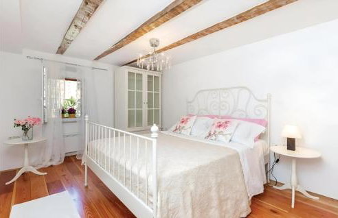 Charming Old House with Sea View Bakar - Photo 1