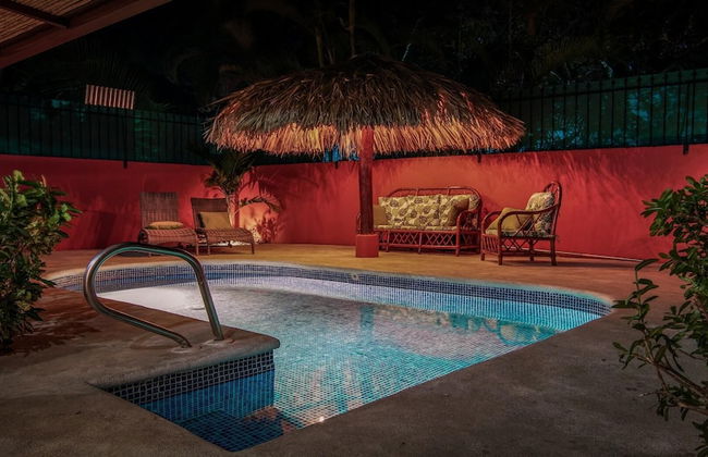 Big private home with pool in Surfside - a short walk from the beach - Photo 21