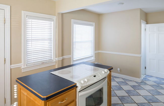 Spacious 6BR /2.5 Bath in Highlands! - Foto 12