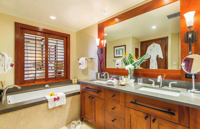 Hale Papakea Ko Olina Beachfront Villa w/ Views - Photo 9