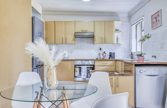 The Cottage-1 Bed-pool-bbq-fibre-solar-samrand - Foto 1