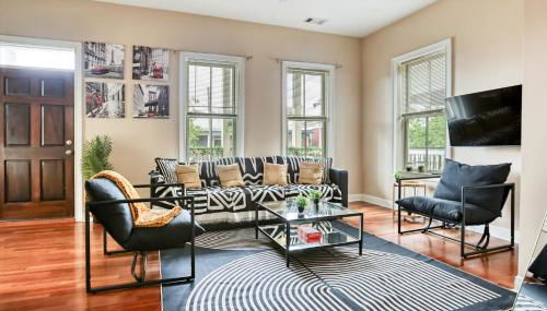 Duplex by Forsyth Park - 2 King Beds - Patio & Balcony - Foto 2