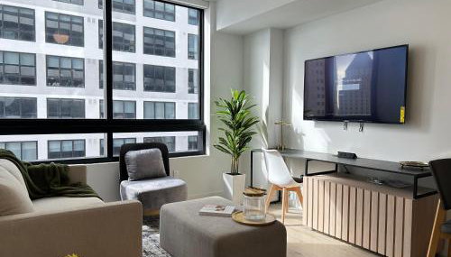 Prime Downtown Location - Amazing Amenities & Top Location - Foto 2