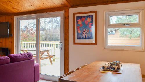 Cedar Lodge - Photo 2